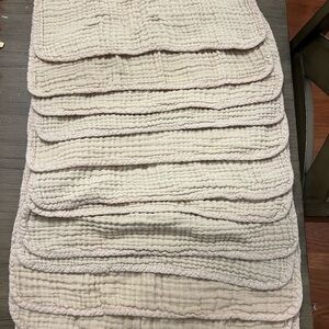24 Muslin Burp Cloths